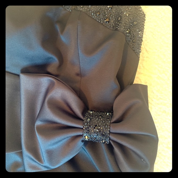 Bloomingdales cocktail dress - Picture 1 of 4